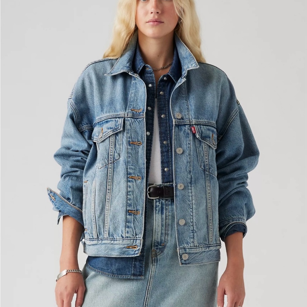 Women's Blue 90s Trucker Jacket